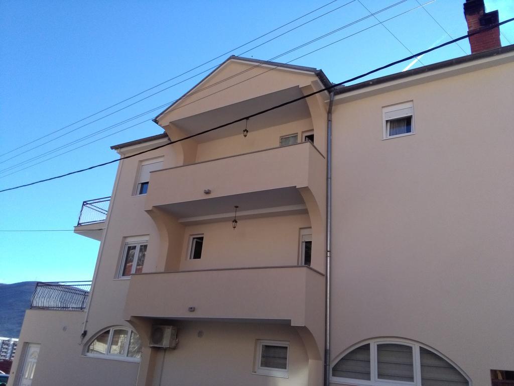 Sun City Apartments トレビニエ エクステリア 写真